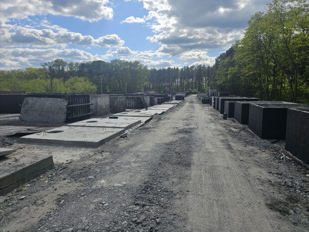 Zbiorniki betonowe różnych pojemności z atestem PZH  w Annopolu